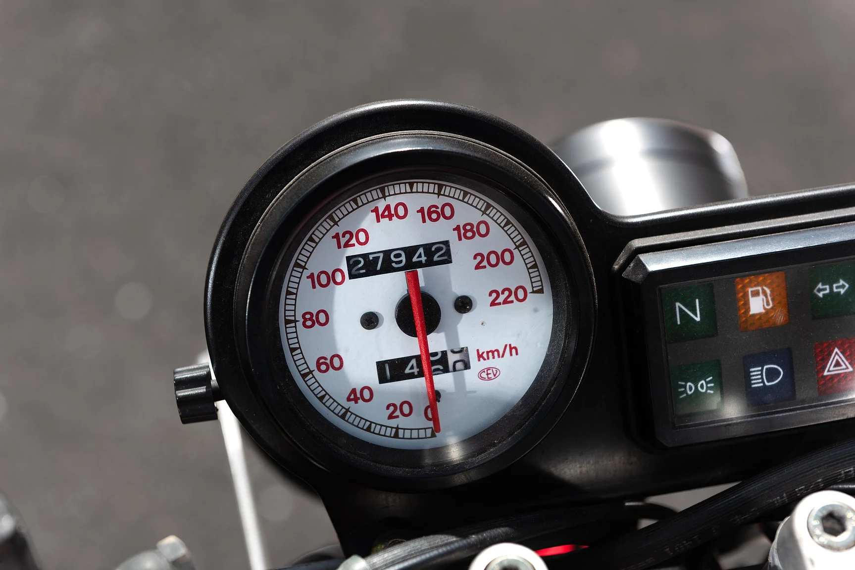 Exteriörbild på 1996 Ducati 600 Monster (27)