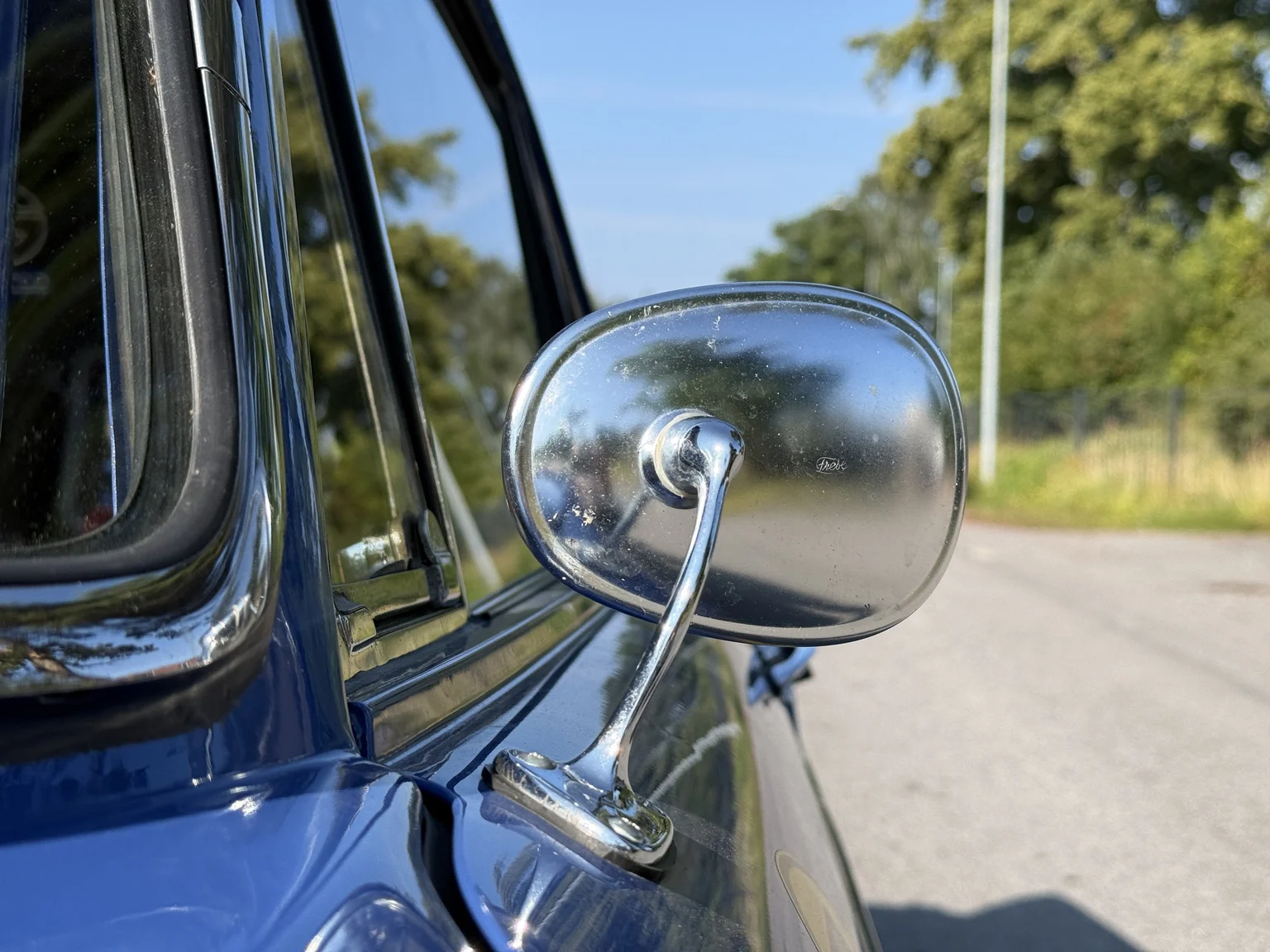 Exteriörbild på 1962 Renault Floride Coupé (20)