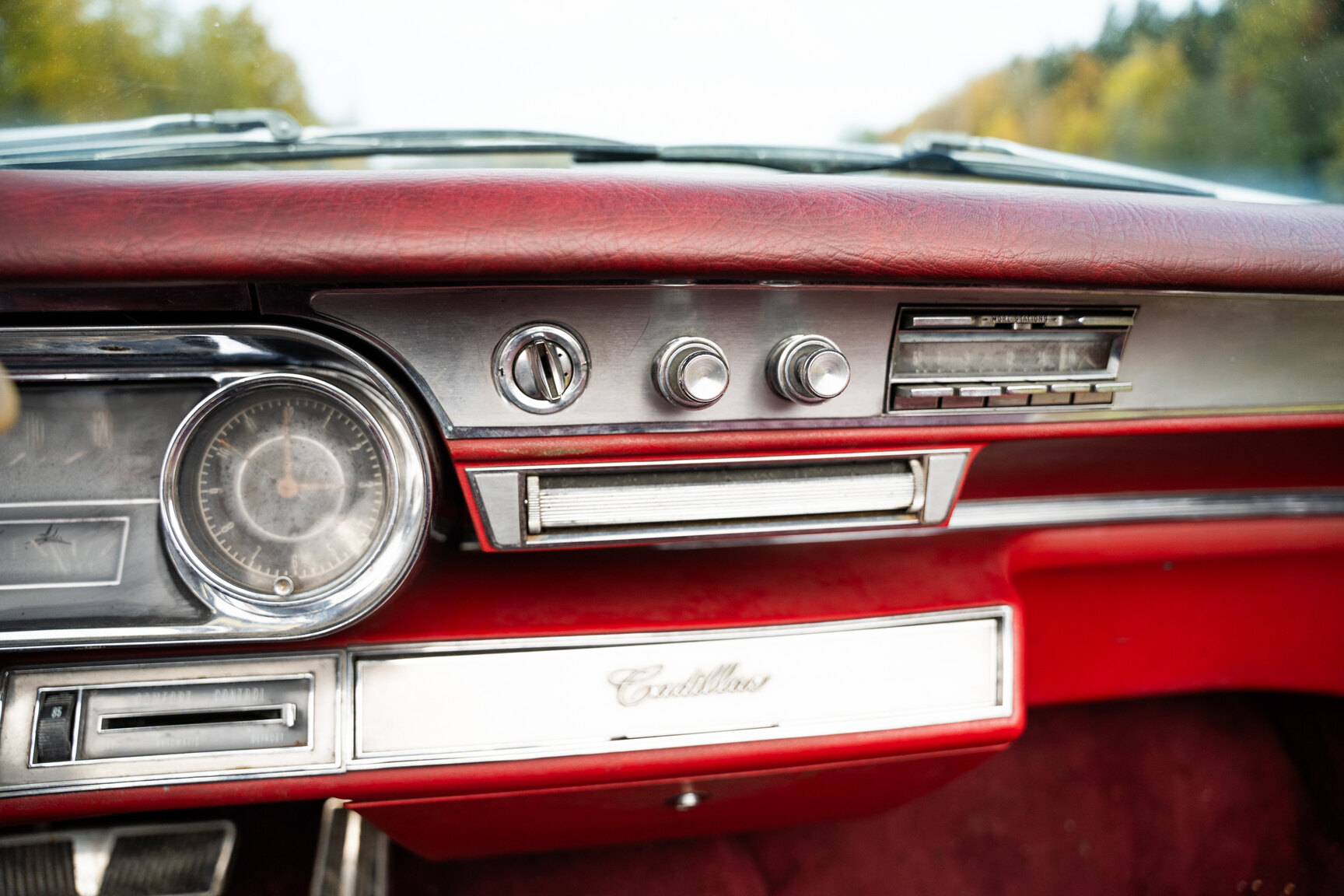Innenraumfoto von 1965 Cadillac De Ville convertible