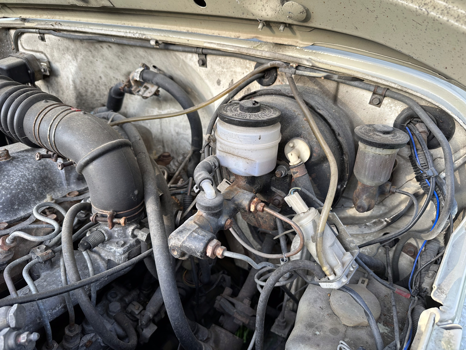 Image of 1985 Toyota Land Cruiser BJ 42 mechanics