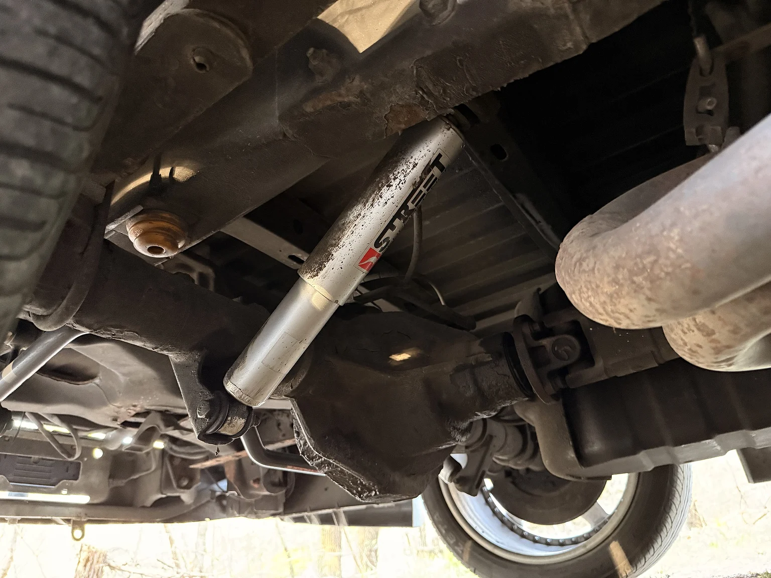 Image of 2002 Ford F 150 Lightning / Kenne Bell mechanics (22)