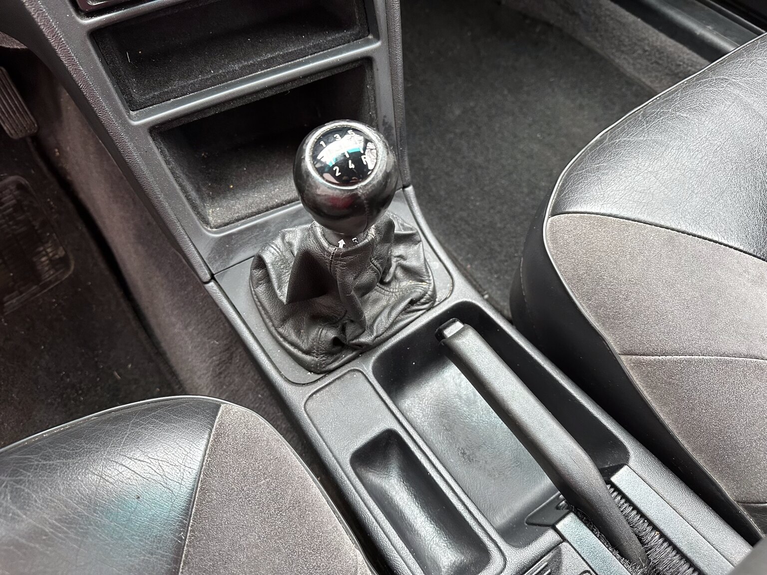 Innenraumfoto von 1988 SAAB 9000i