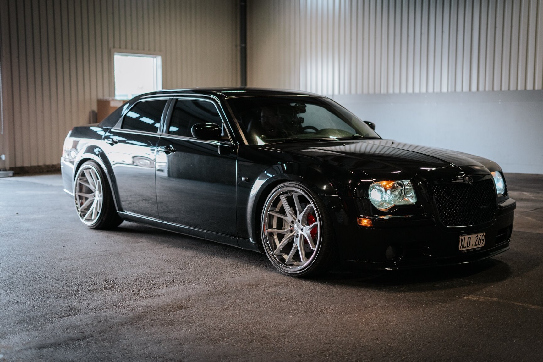 Aussenfoto 2006 Chrysler 300C SRT-8 (12)