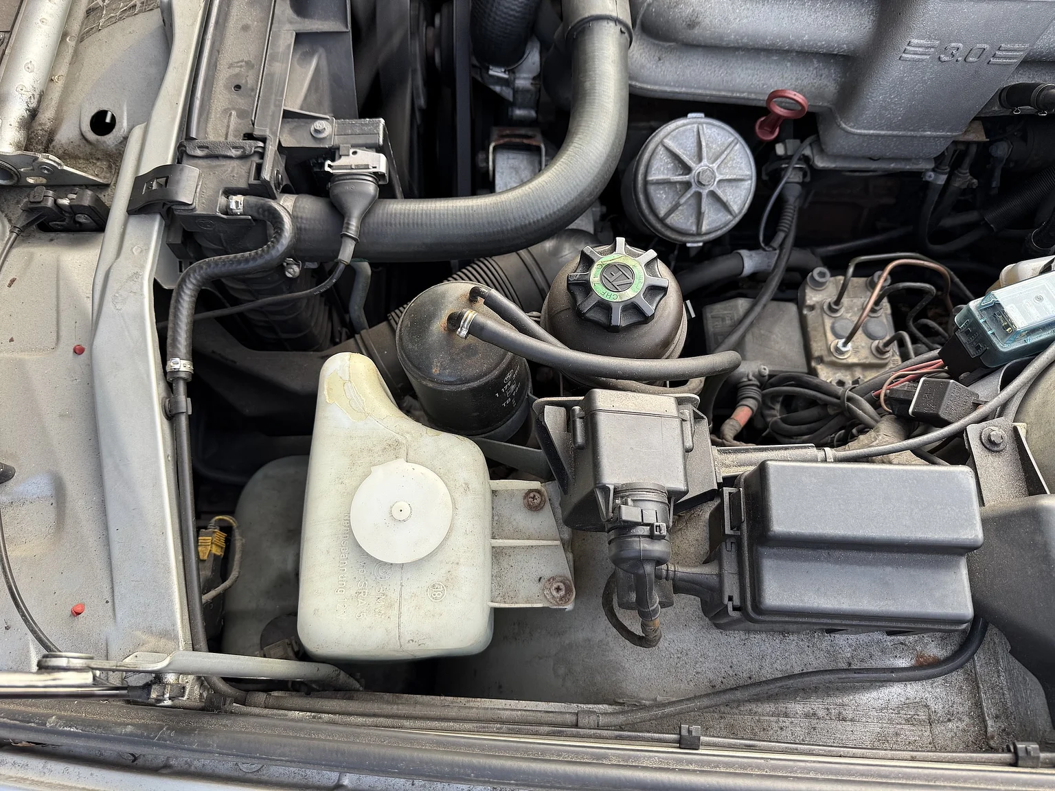 1992 BMW 730iA (9), Mekanik