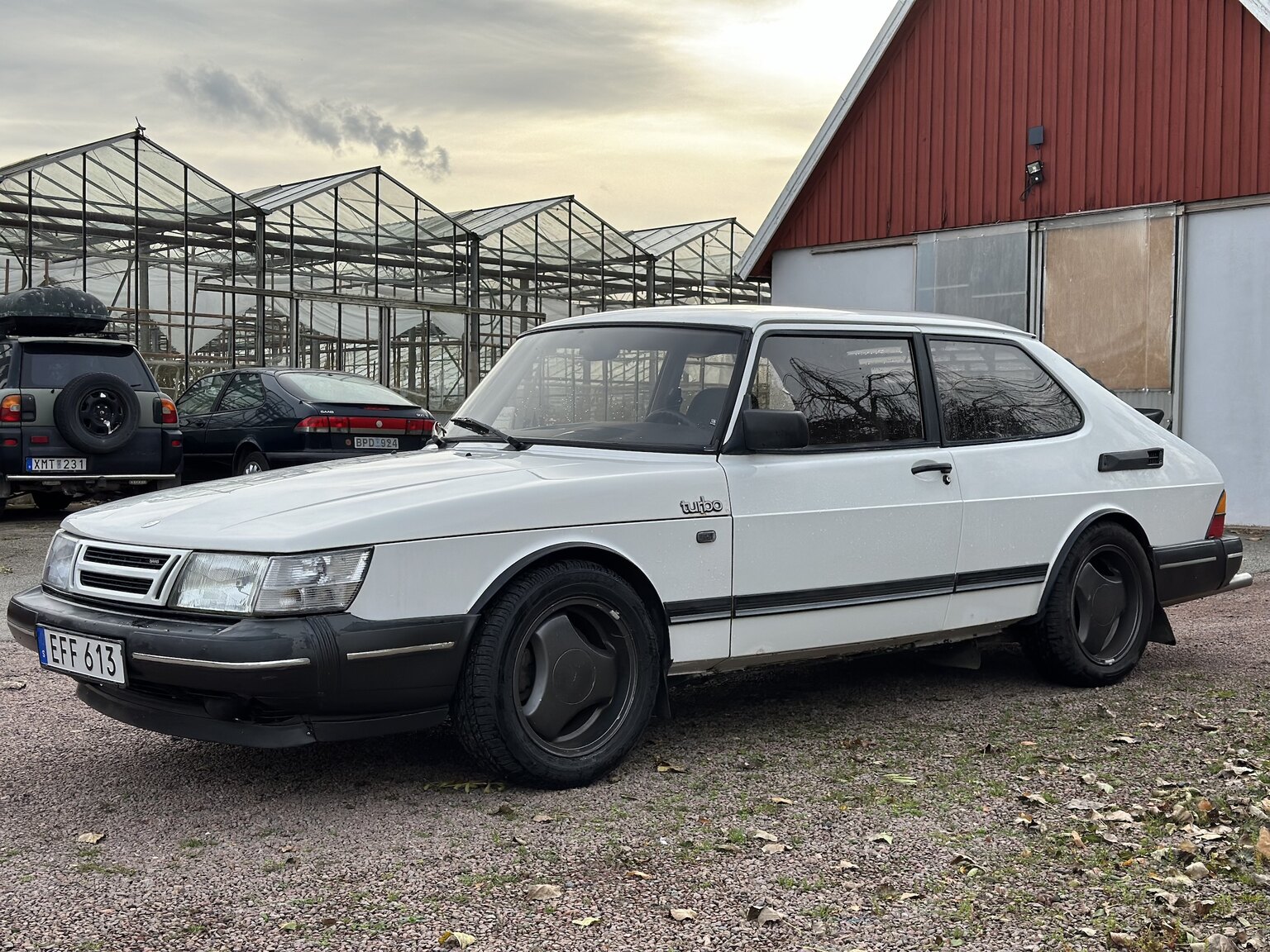 Exterior image of 1991 Saab 900 Turbo