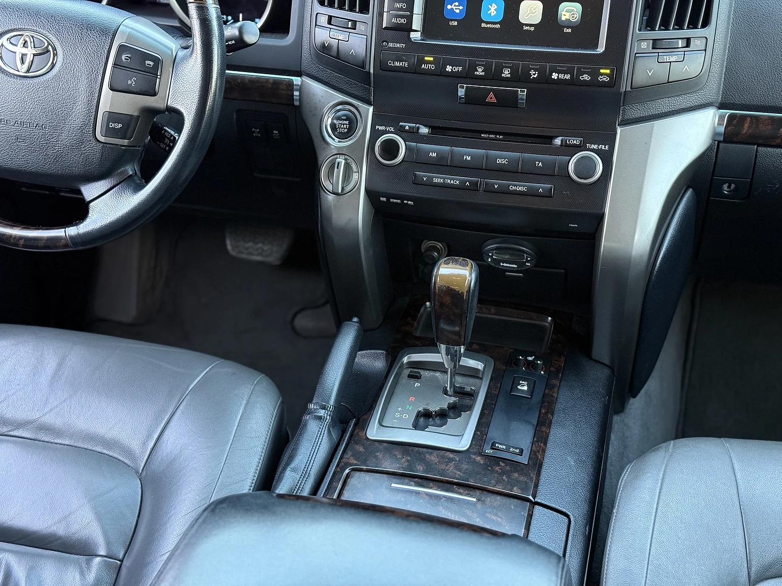 Innenraumfoto von 2008 Toyota Land Cruiser 200 Series 4.5 V8 (45)