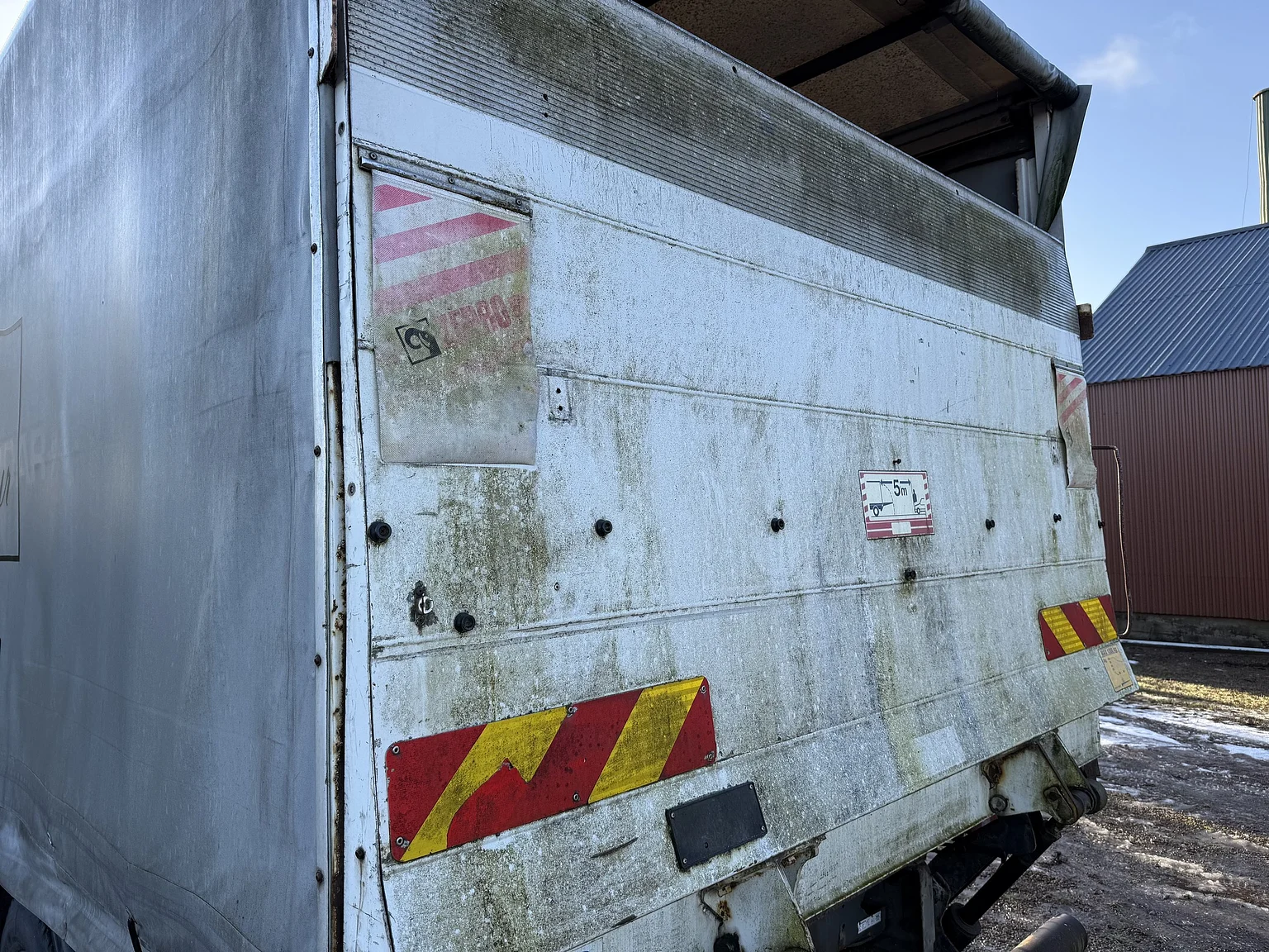 Aussenfoto 2000 Volvo FL6 4x2 - NO RESERVE (29)