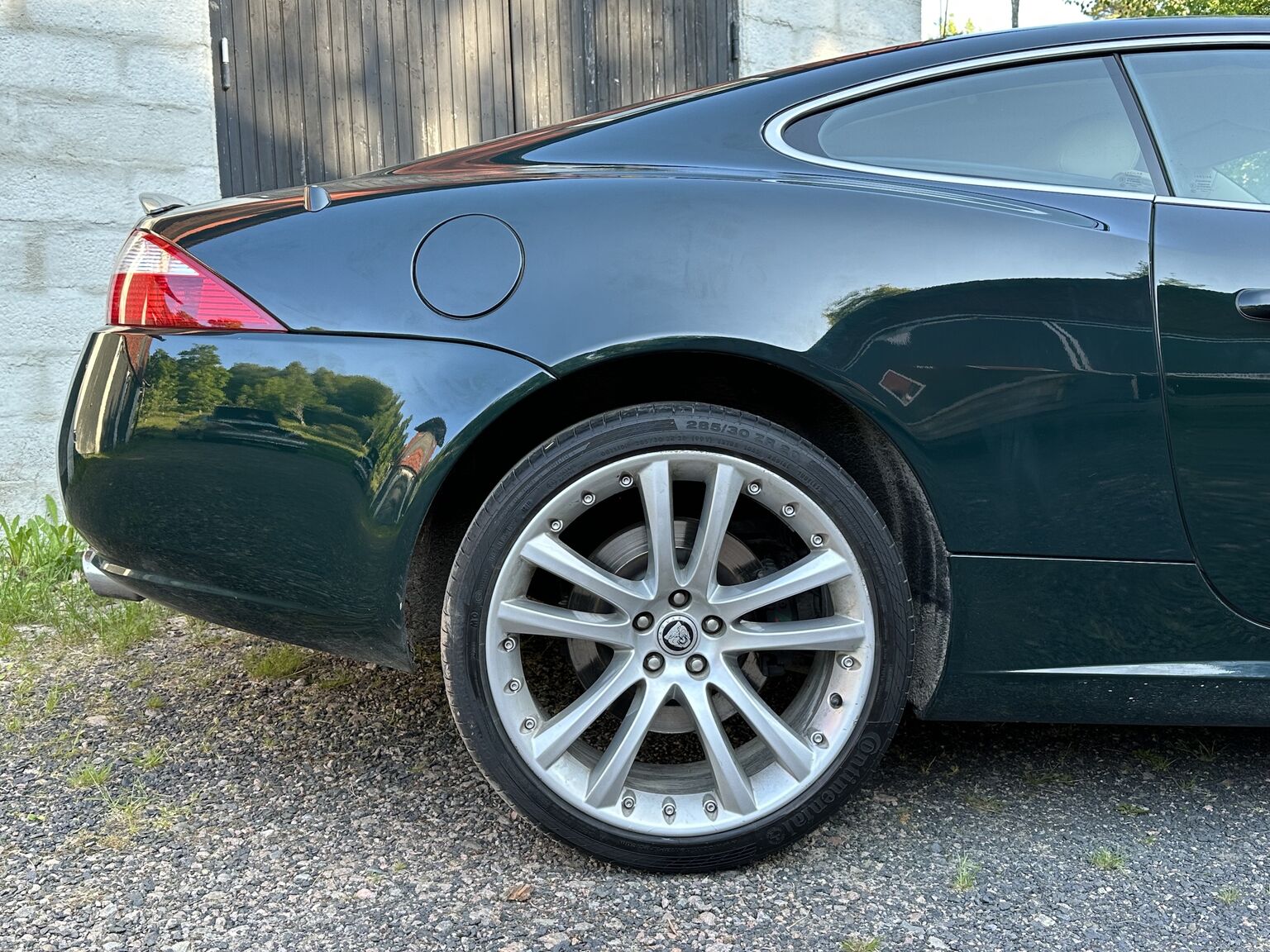 Exterior image of 2007 Jaguar XKR (11)