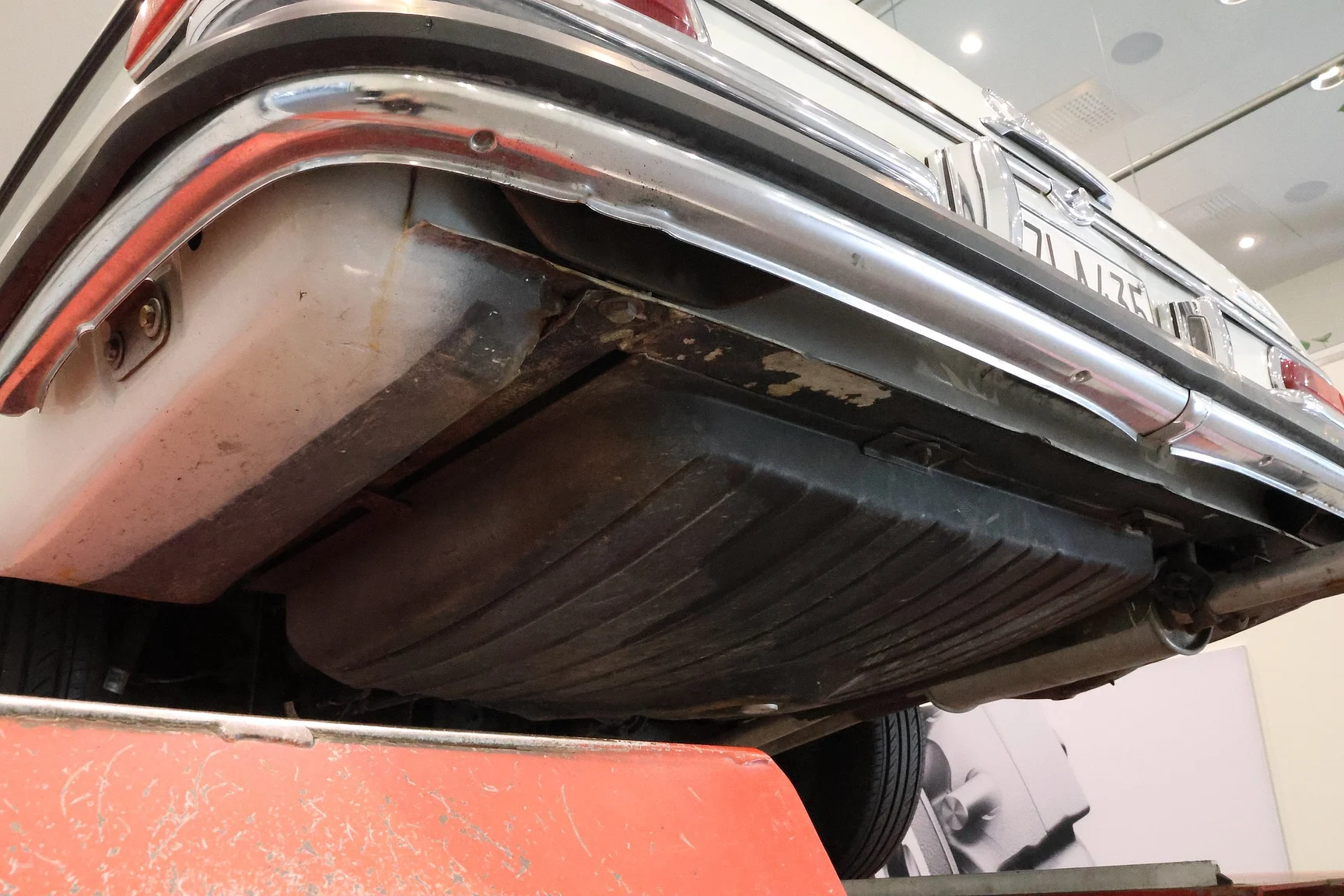 Image of 1972 Mercedes-Benz 280 SE 4.5  (27) mechanics