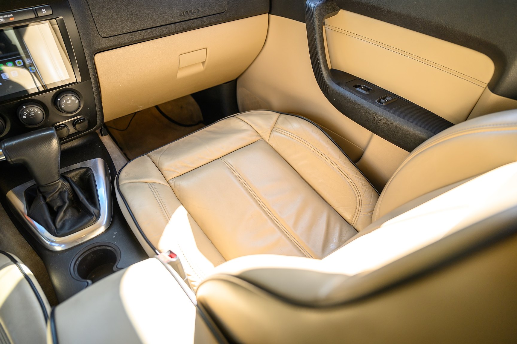 Interior image of 2006 Hummer H3