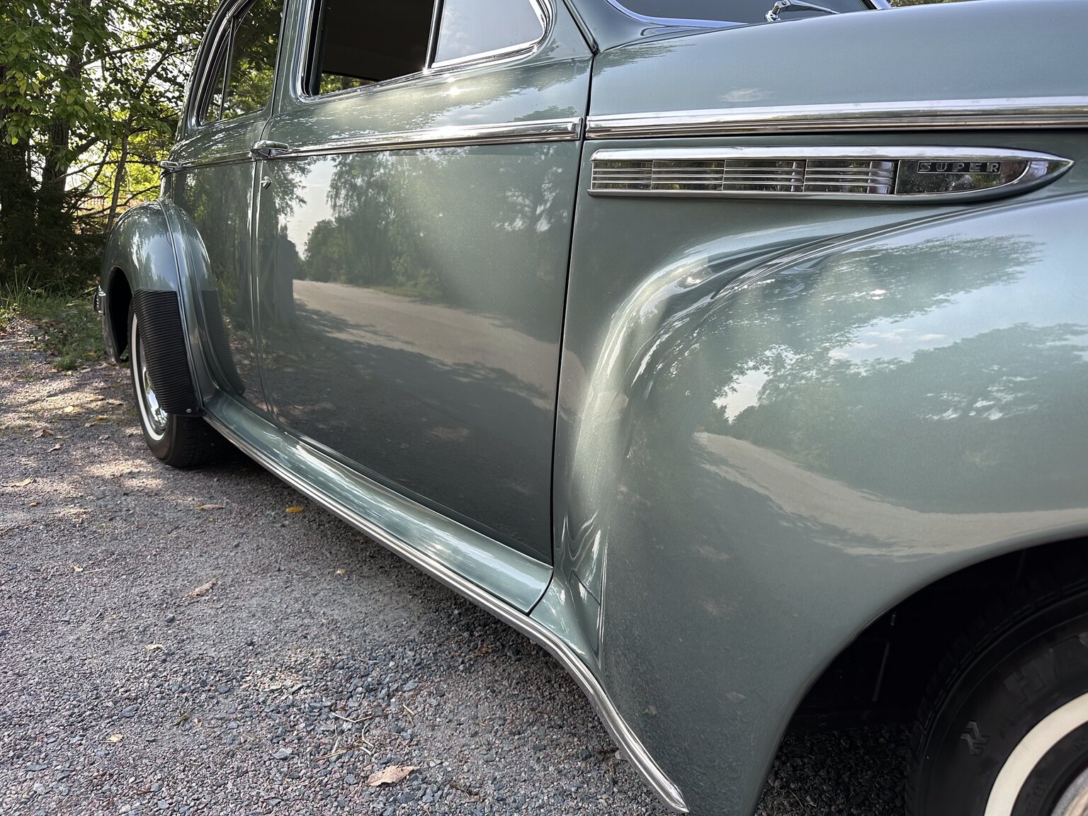 Exterior image of Buick Sedan Special 8