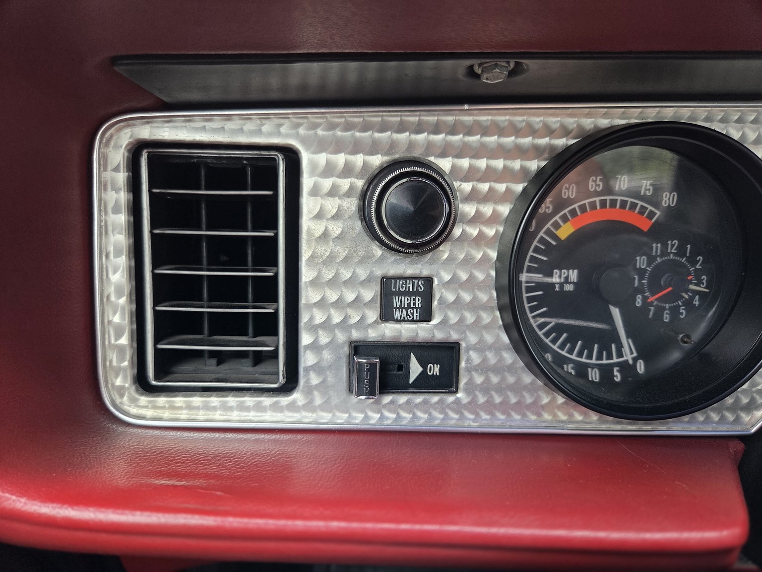 Innenraumfoto von 1976 Pontiac Firebird Trans Am