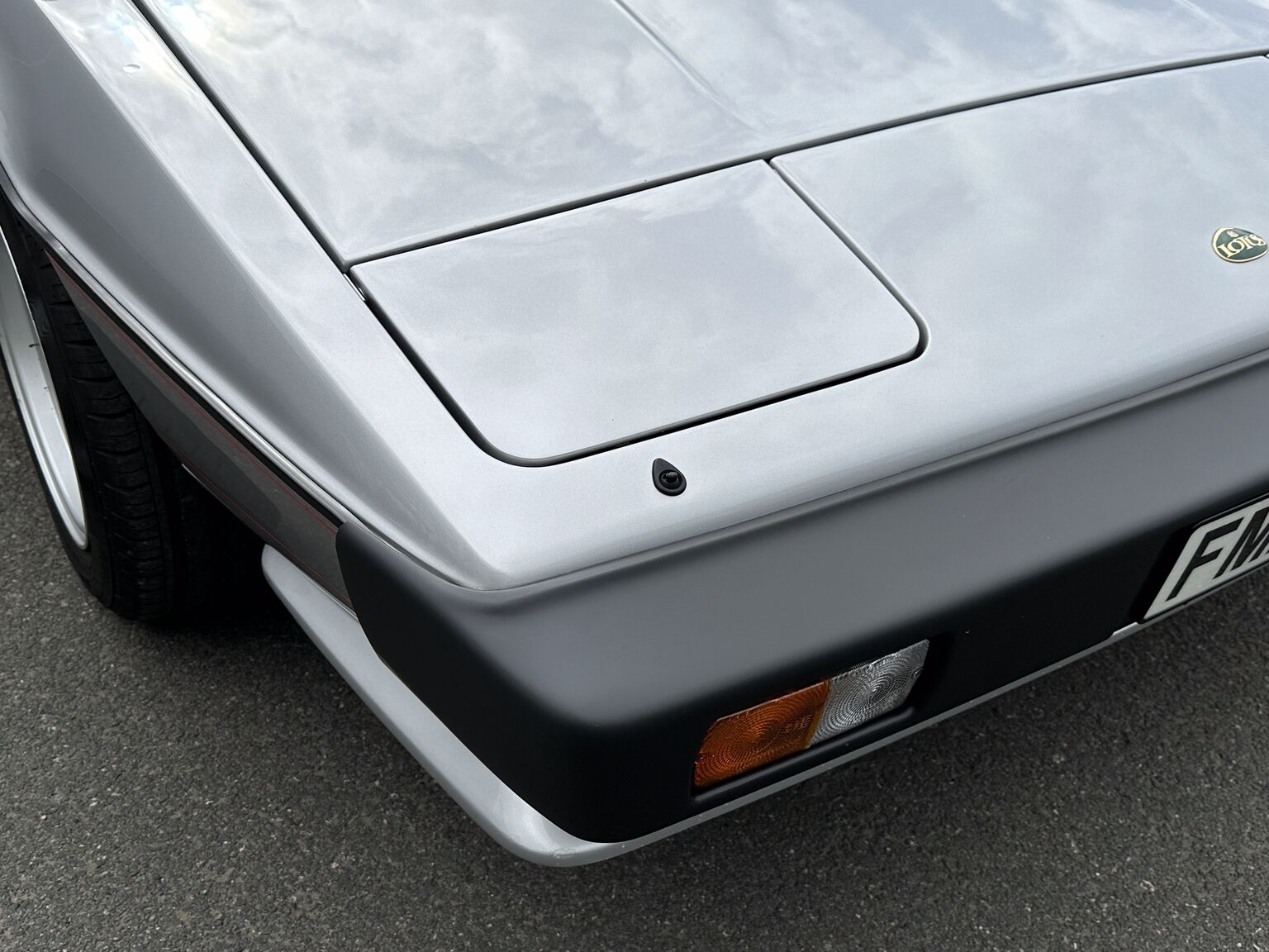 Exteriörbild på 1987 Lotus Esprit S3