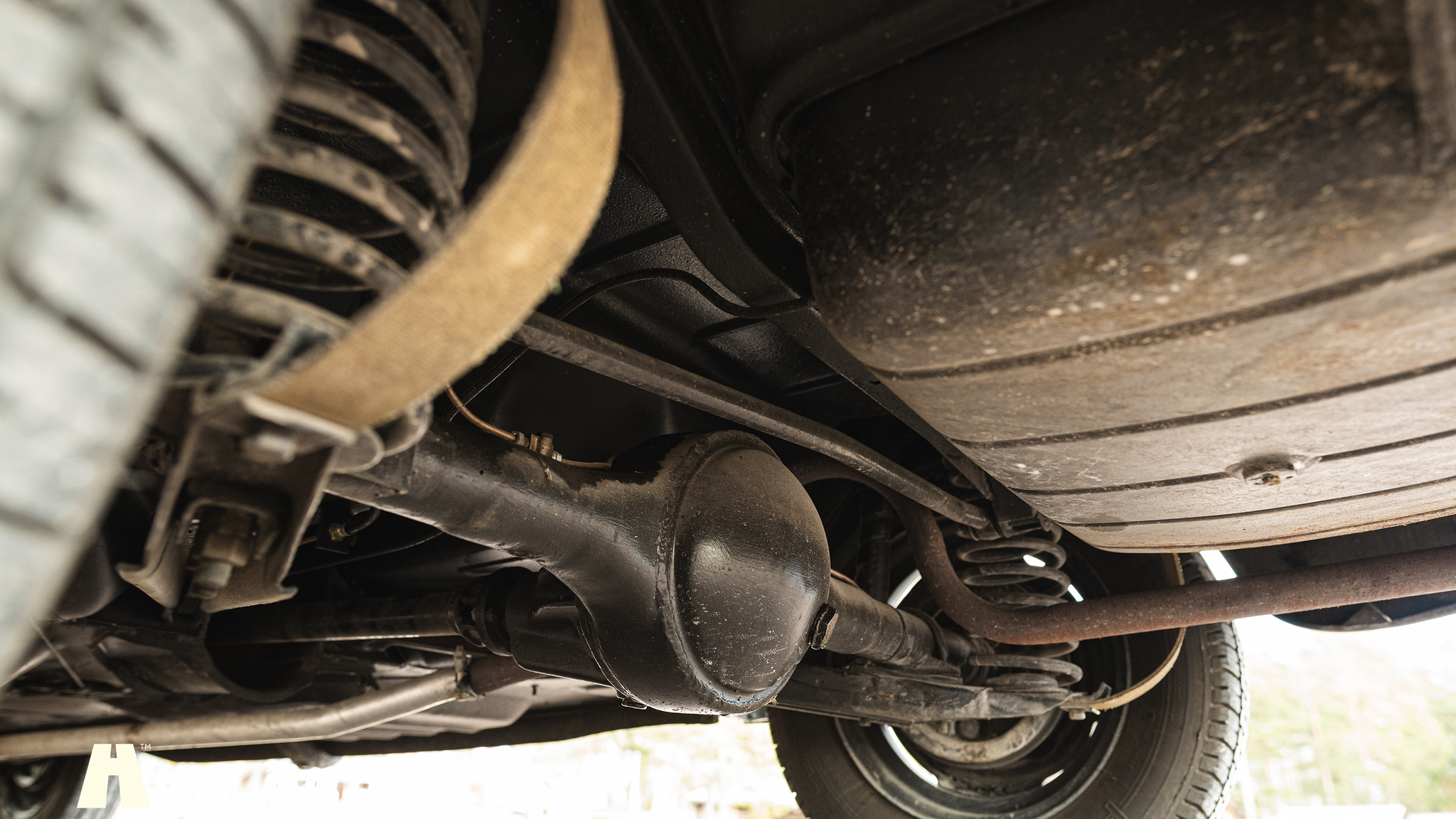 Image of 1953 Volvo PV 444E mechanics