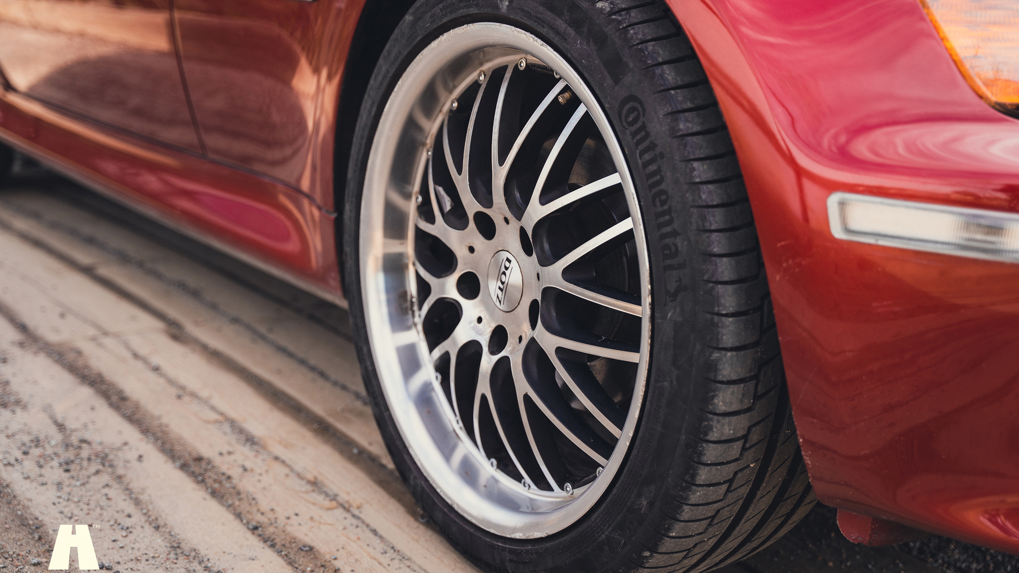 Exterior image of 2000 BMW Z3