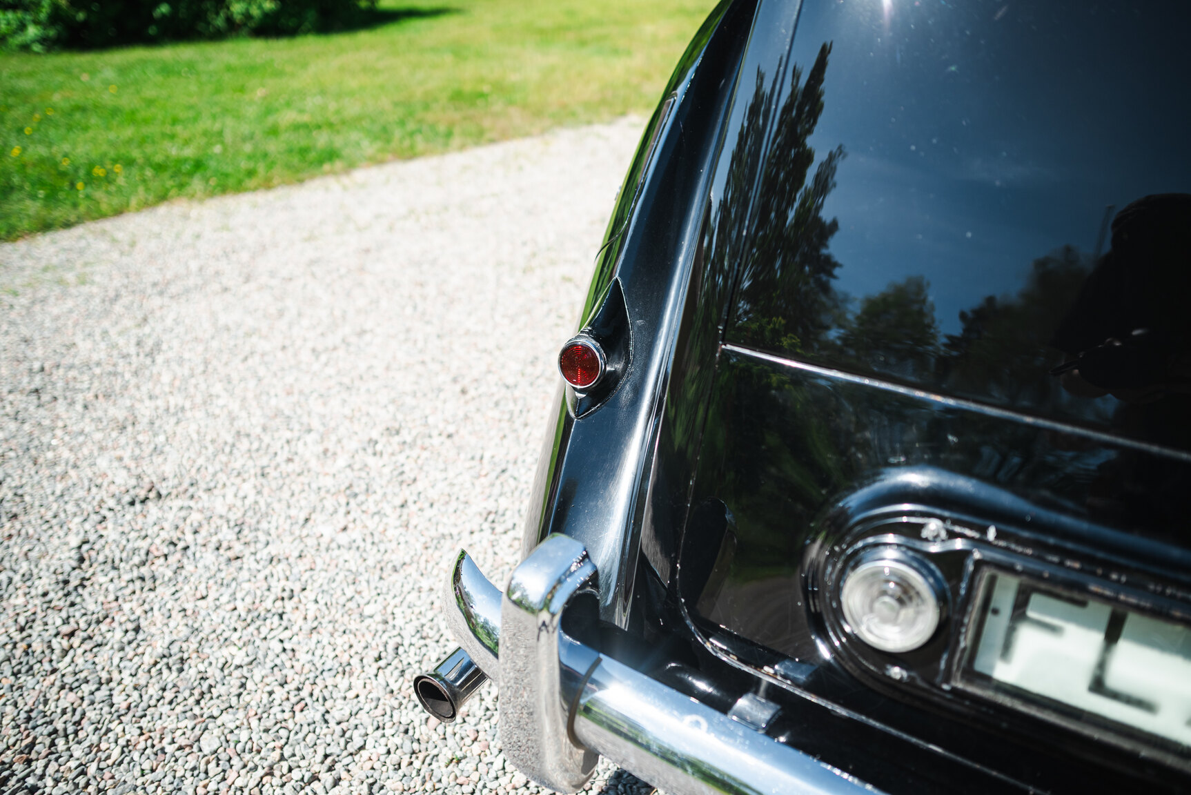 Exterior image of 1950 Bentley 4 1/4 Litre