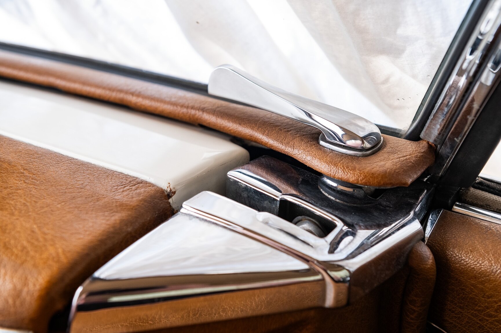 Innenraumfoto von 1968 Mercedes-Benz 280 SL Pagoda (22)