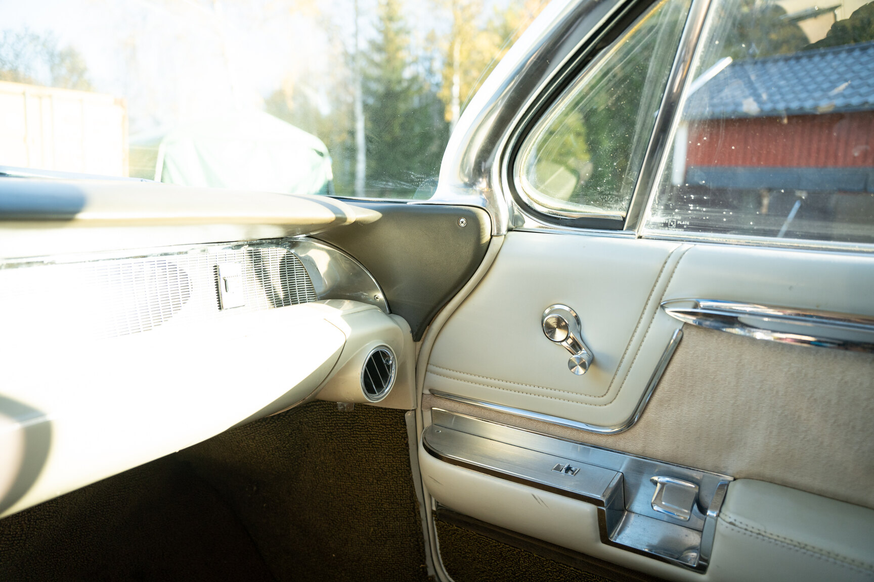 Interior image of 1962 Cadillac Coupé De Ville