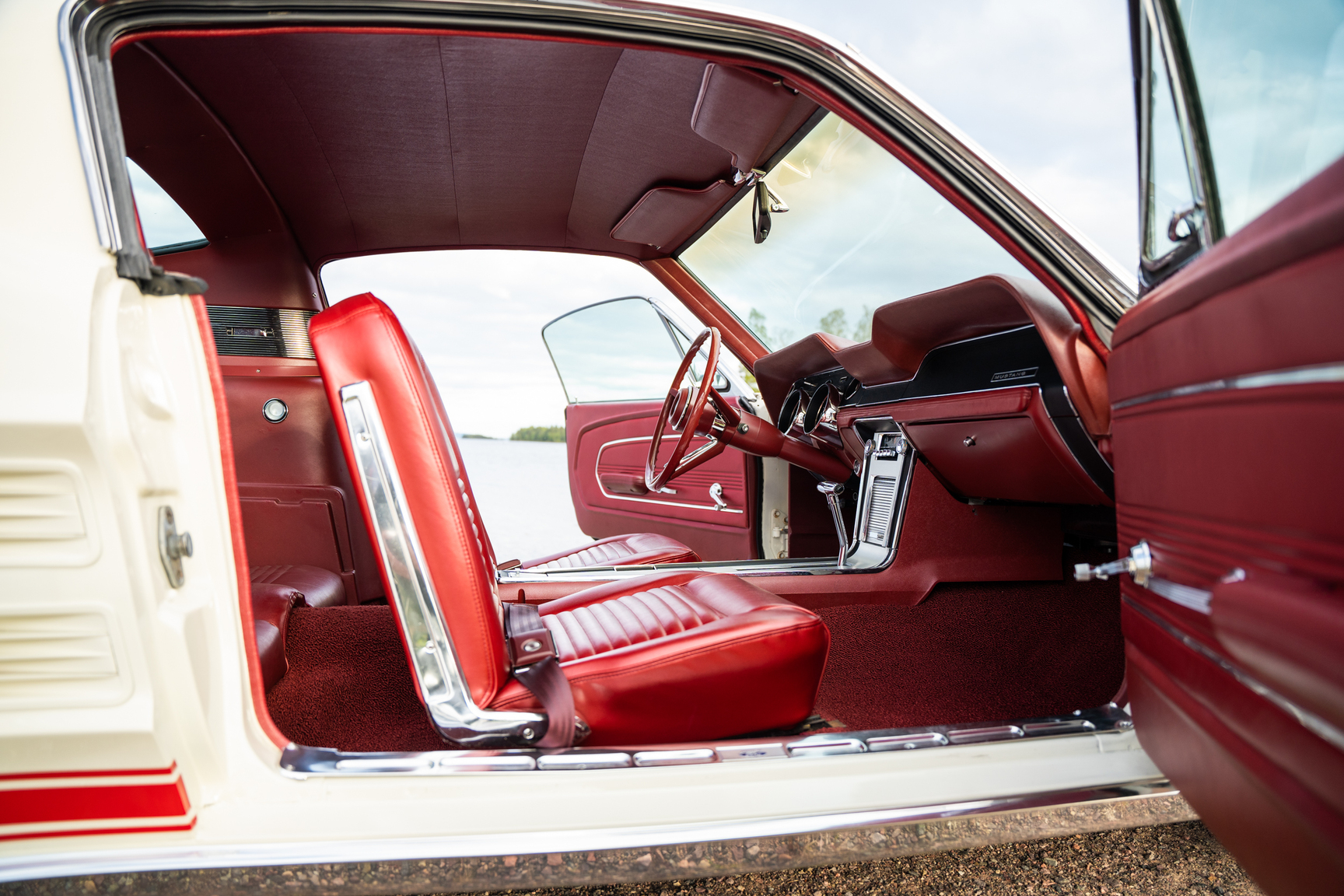 Innenraumfoto von 1967 Ford Mustang Fastback (6)