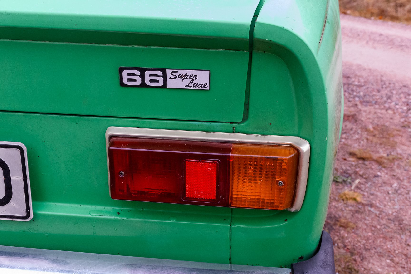Exteriörbild på 1974 DAF 6633 - NO RESERVE