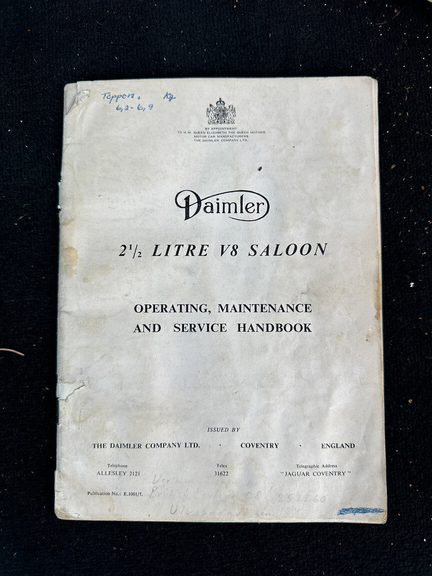 Documentation for 1965 Daimler 250 V8