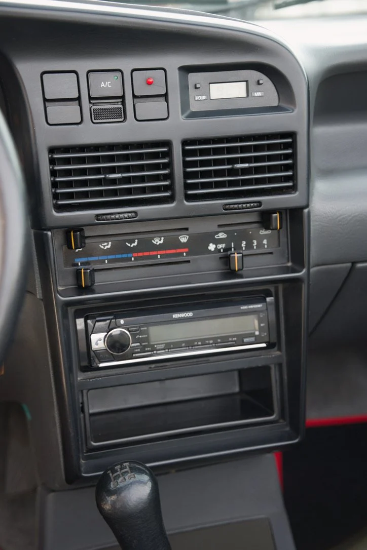 Innenraumfoto von 1991 Mercury Capri Xr2 (18)