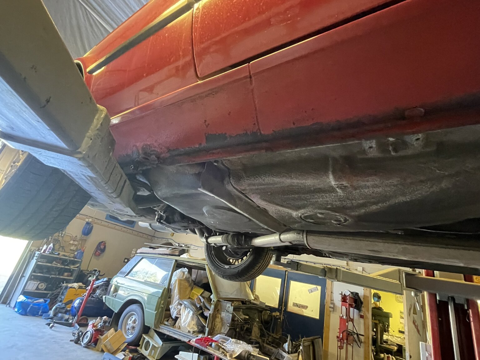 Image of 1987 BMW 320i mechanics