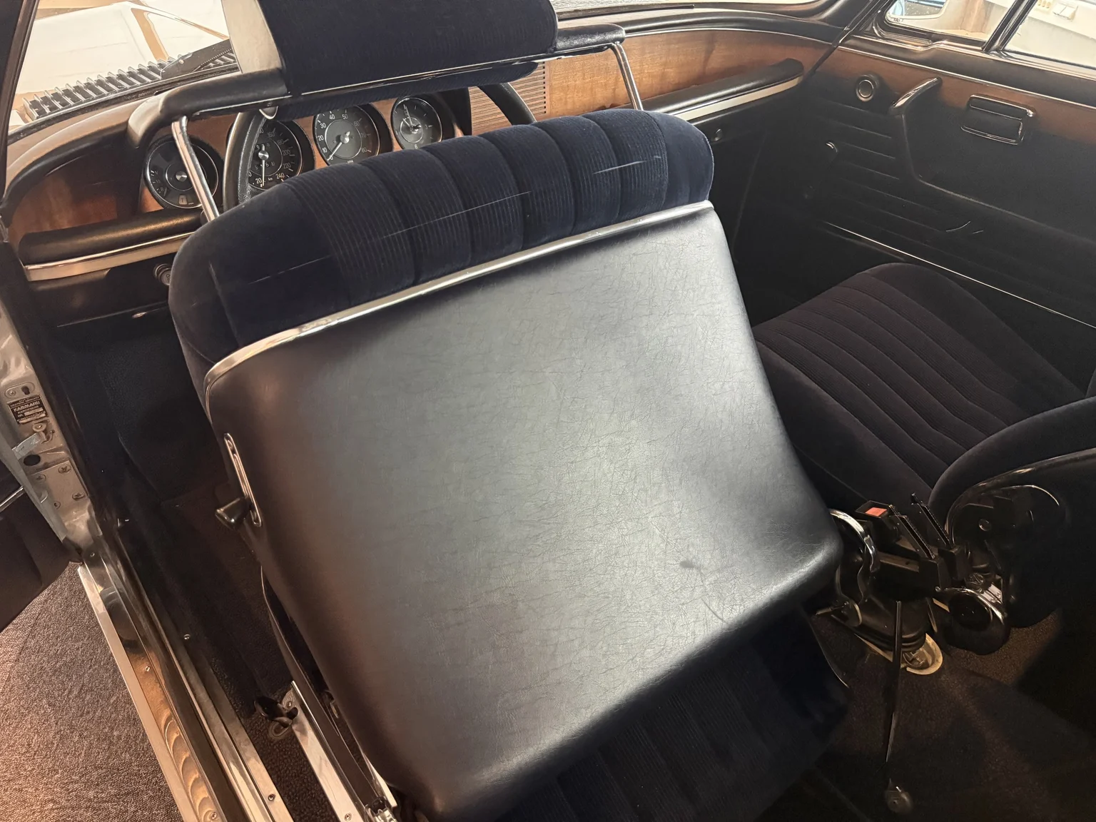 Interiörbild 1972 BMW E9 3.0 CSI (22)