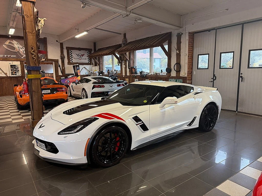 Bild von 2017 Chevrolet Corvette (1)