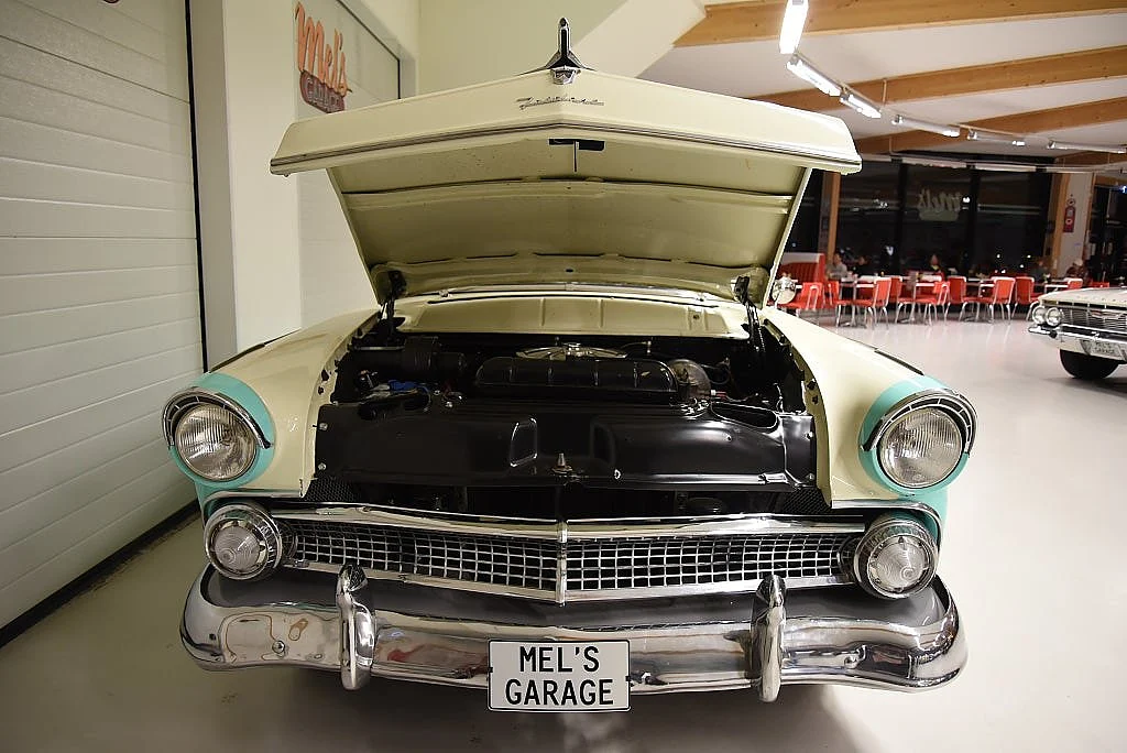 Bild von 1955 Ford Fairlane (40)