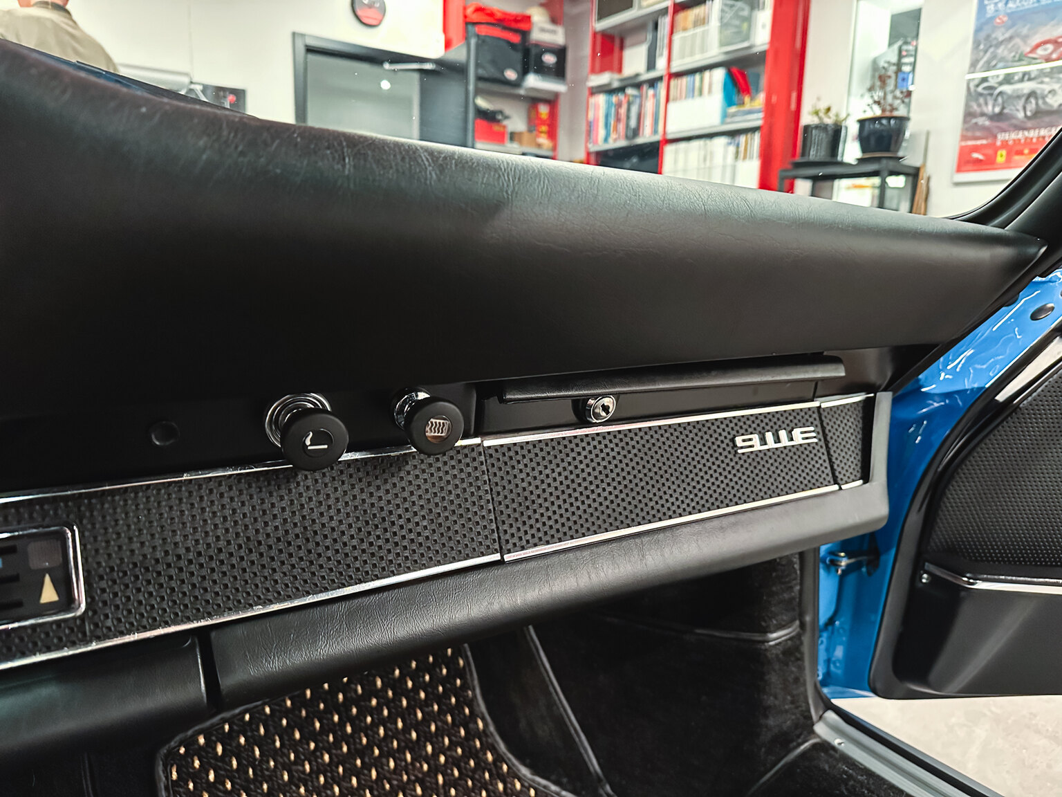 Interiörbild 1970 Porsche 911 E Targa