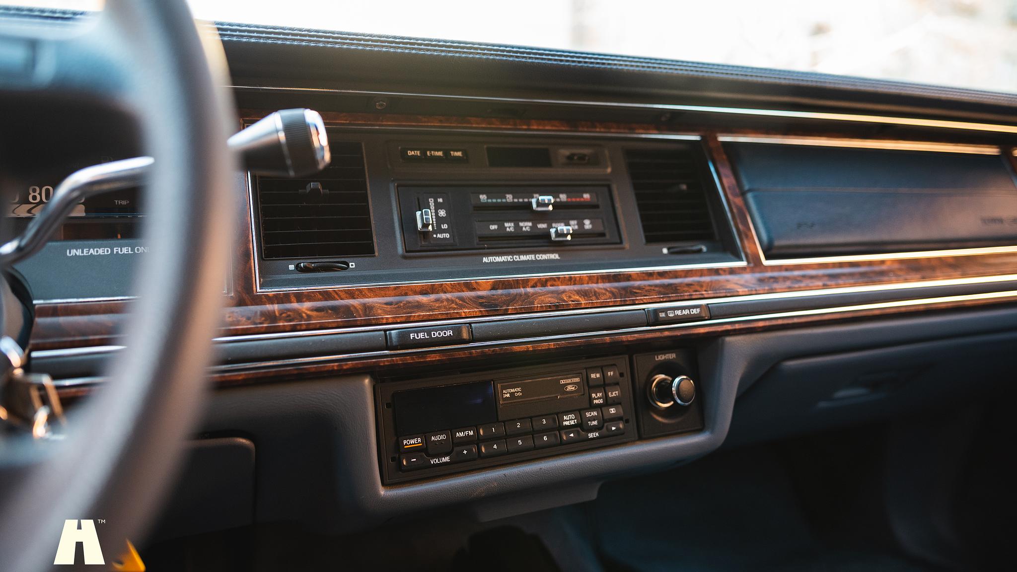 Interiörbild 1992 Lincoln Town Car Limousine 