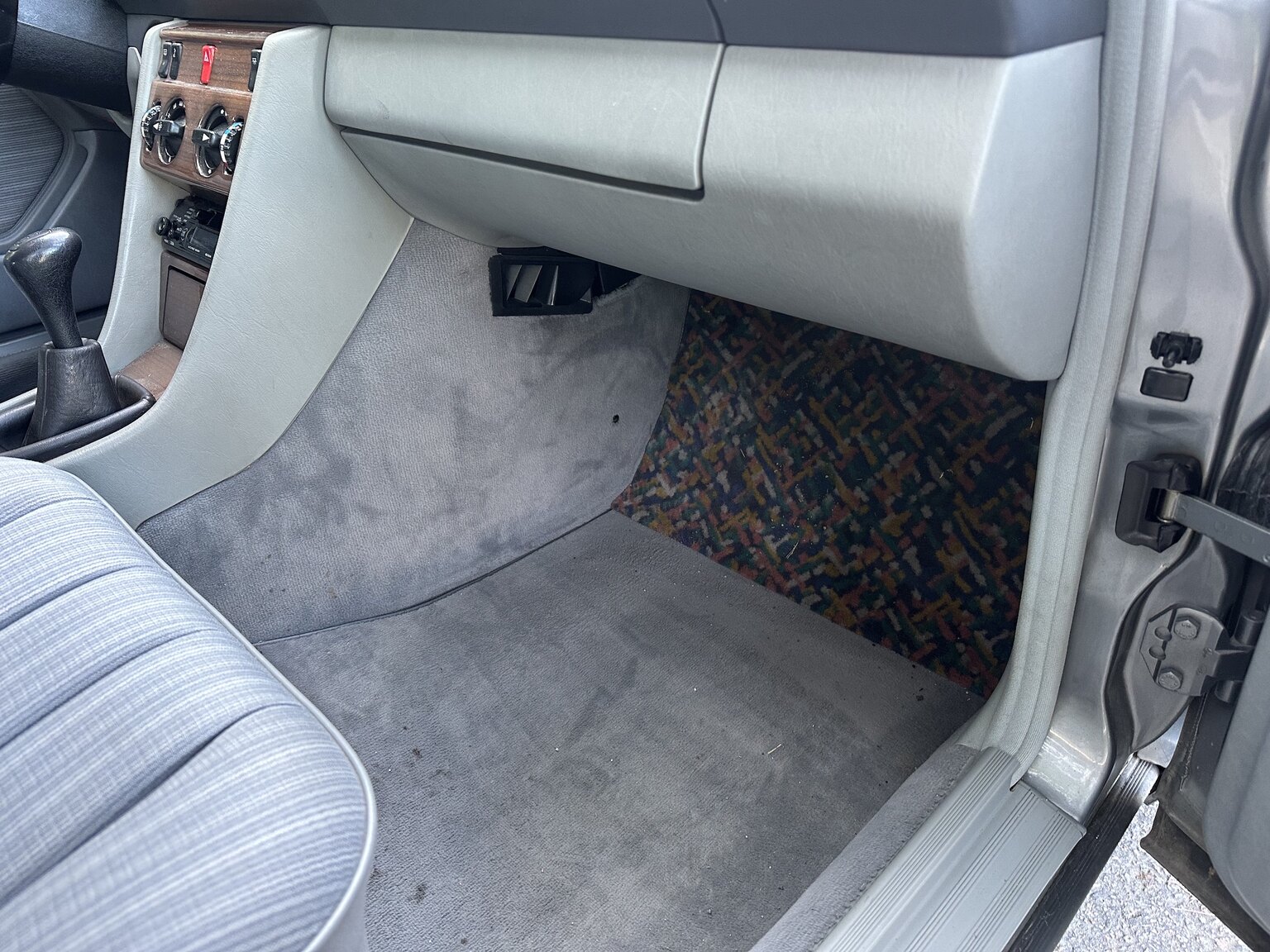 Interiörbild 1989 Mercedes-Benz 230E