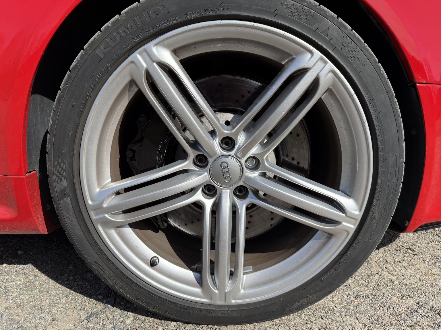 Exteriörbild på 2010 Audi RS6 Avant V10 Quattro