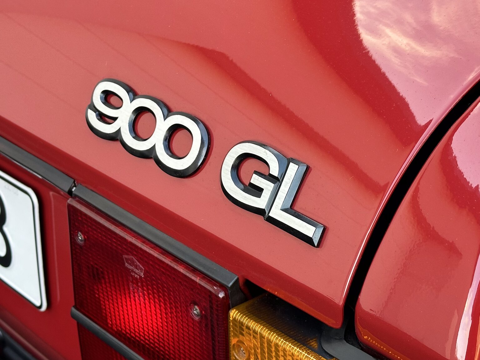 Aussenfoto 1984 Saab 900 GL