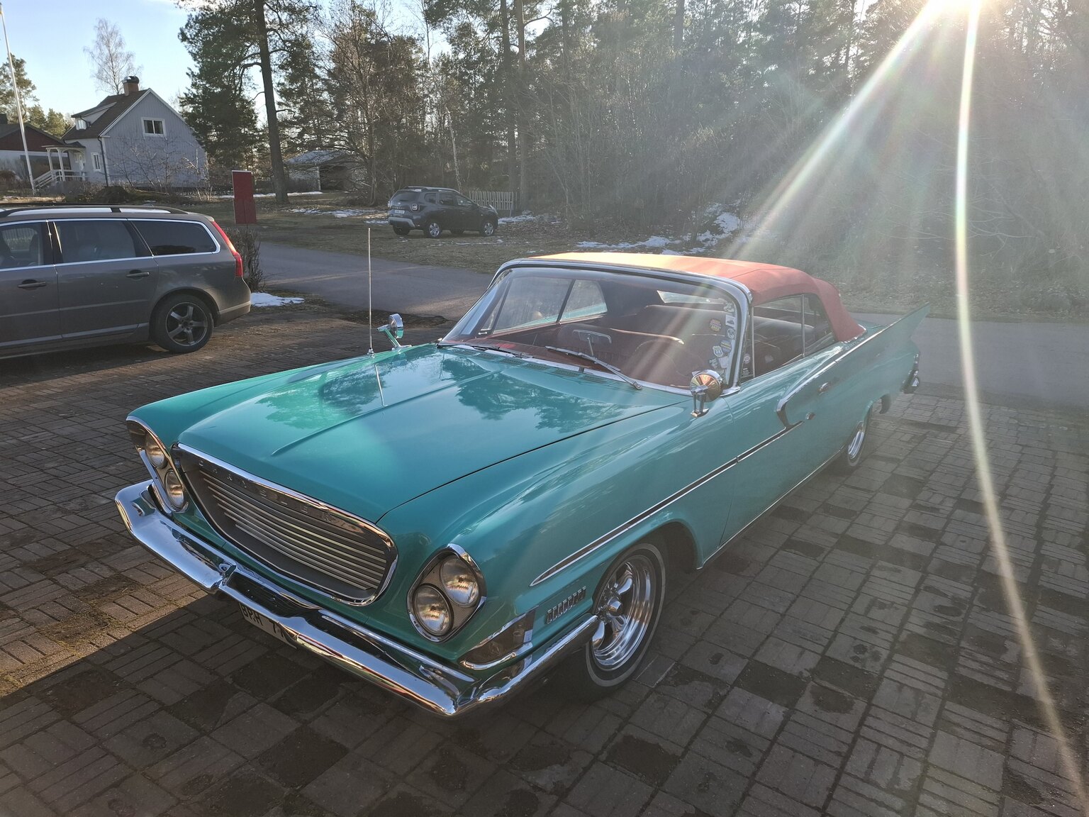 Exterior image of 1961 Chrysler Newport Cabriolet