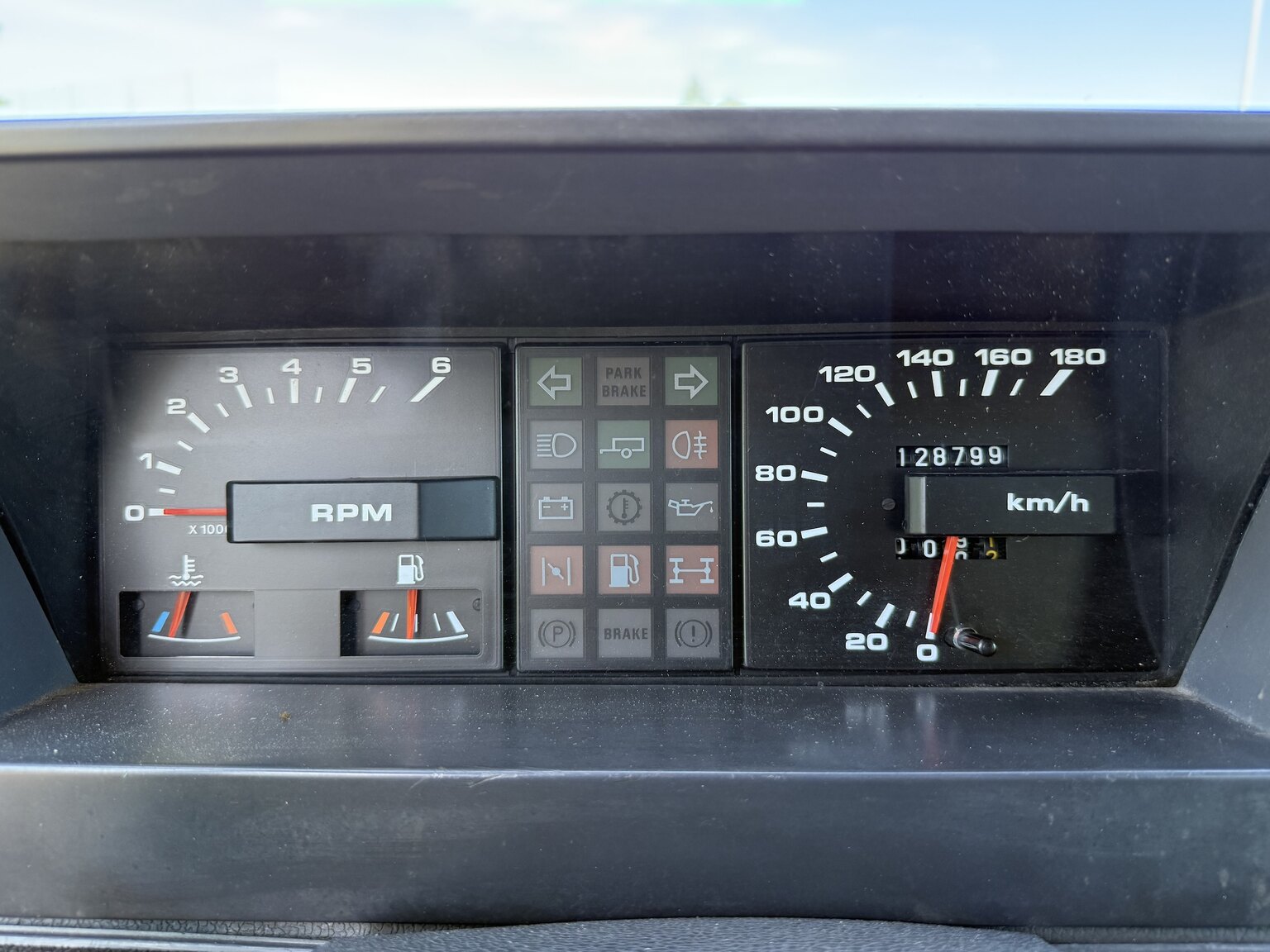 Interior image of 1985 Land Rover Range Rover 3.5 V8