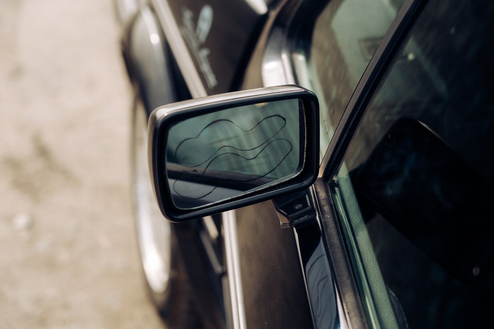 Exterior image of 1991 VW Golf Cabriolet "Etienne Aigner Edition"