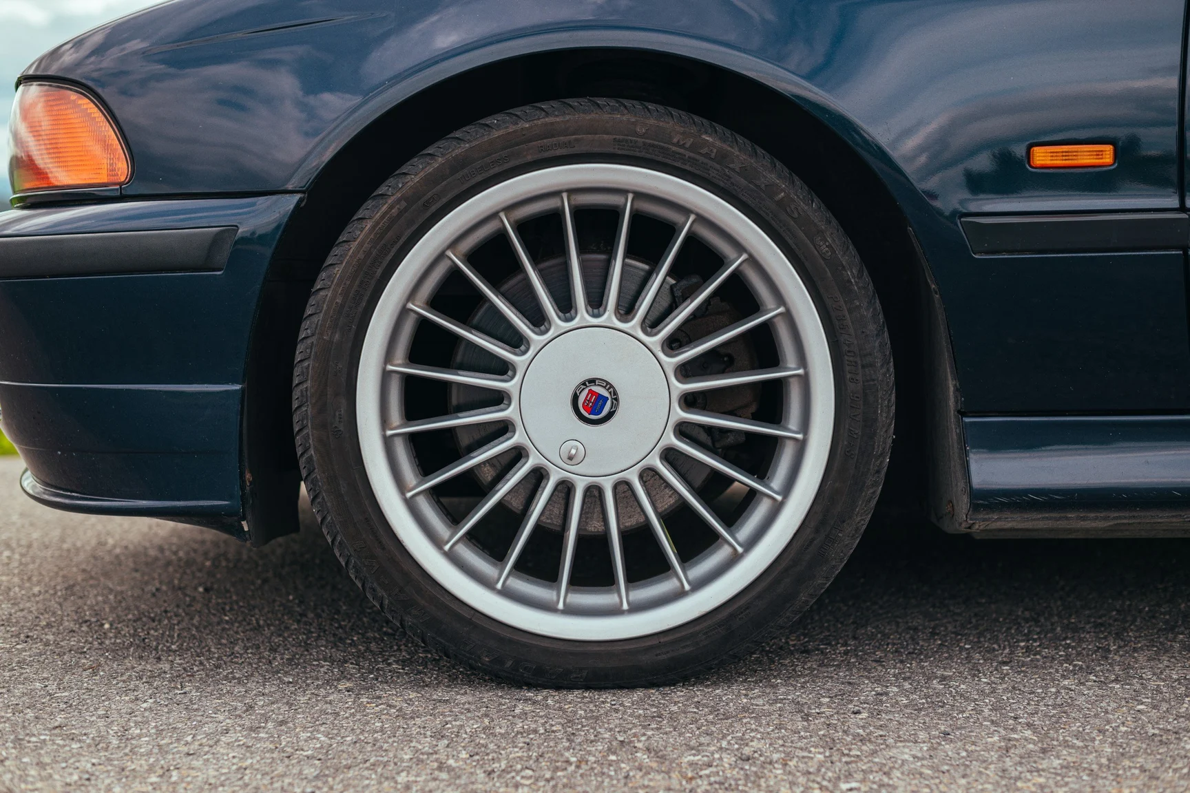 Exterior image of 1999 ALPINA B10 V8 (19)