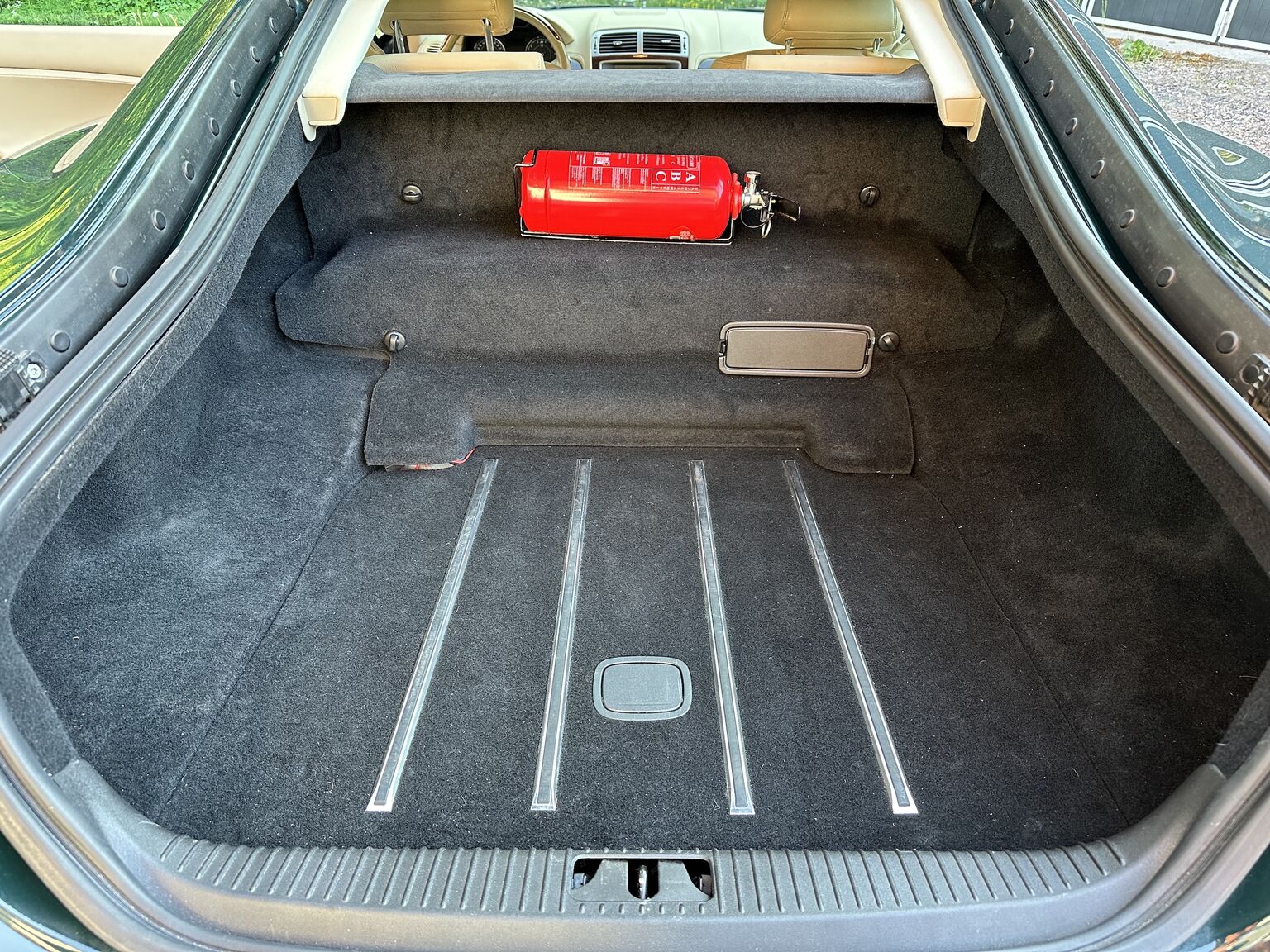 Innenraumfoto von 2007 Jaguar XKR