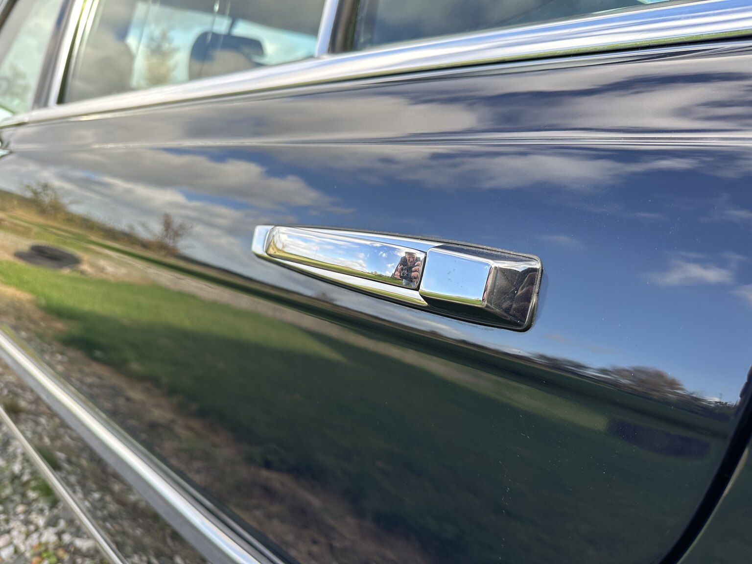 Exterior image of 1975 Mercedes-Benz 450 SEL 6.9 Bepansrad 