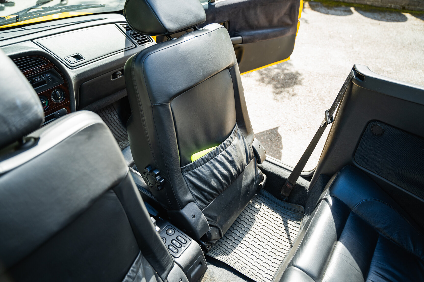 Interior image of 1997 Peugeot 306 Cabriolet (46)