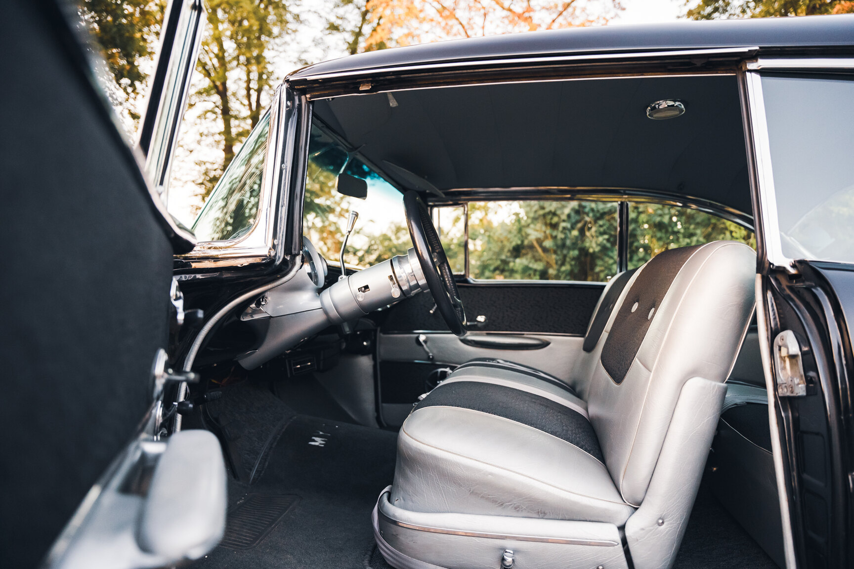 Innenraumfoto von 1957 Chevrolet Bel Air Sport Coupé (3)