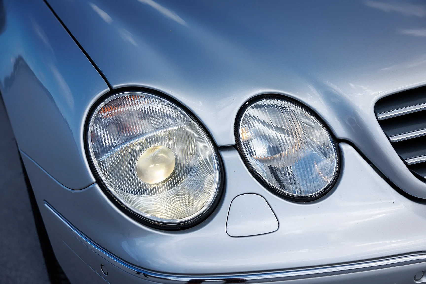 Exteriörbild på 2000 Mercedes-Benz CL 600 (13)