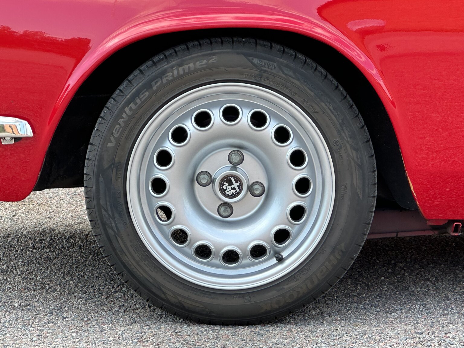 Exteriörbild på 1972 Alfa Romeo 2000 GTV Bertone Coupé