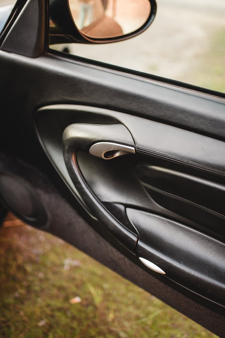 Interior image of 1998 Porsche 996 Carrera 
