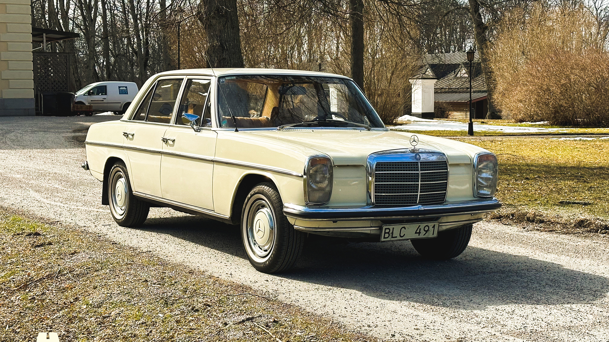 Aussenfoto 1972 Mercedes-Benz 200