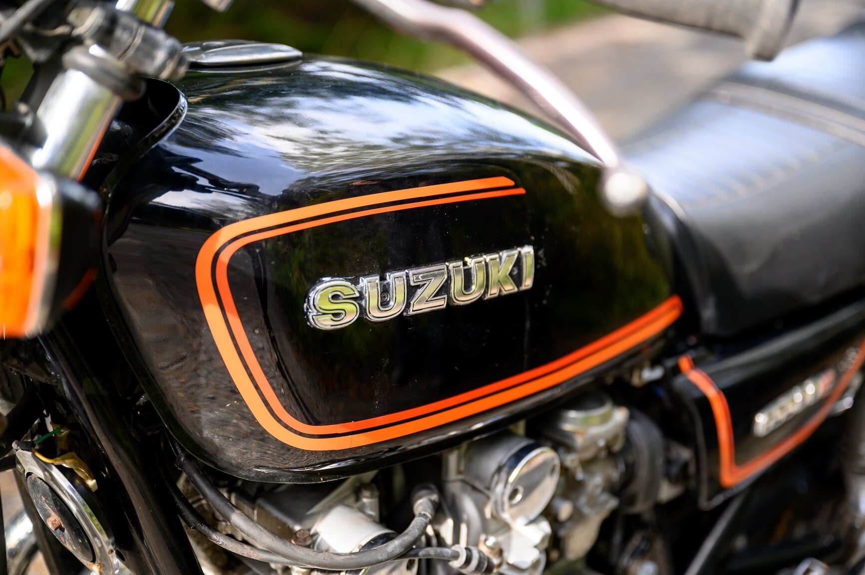 Exterior image of 1981 SUZUKI GS 500 E 