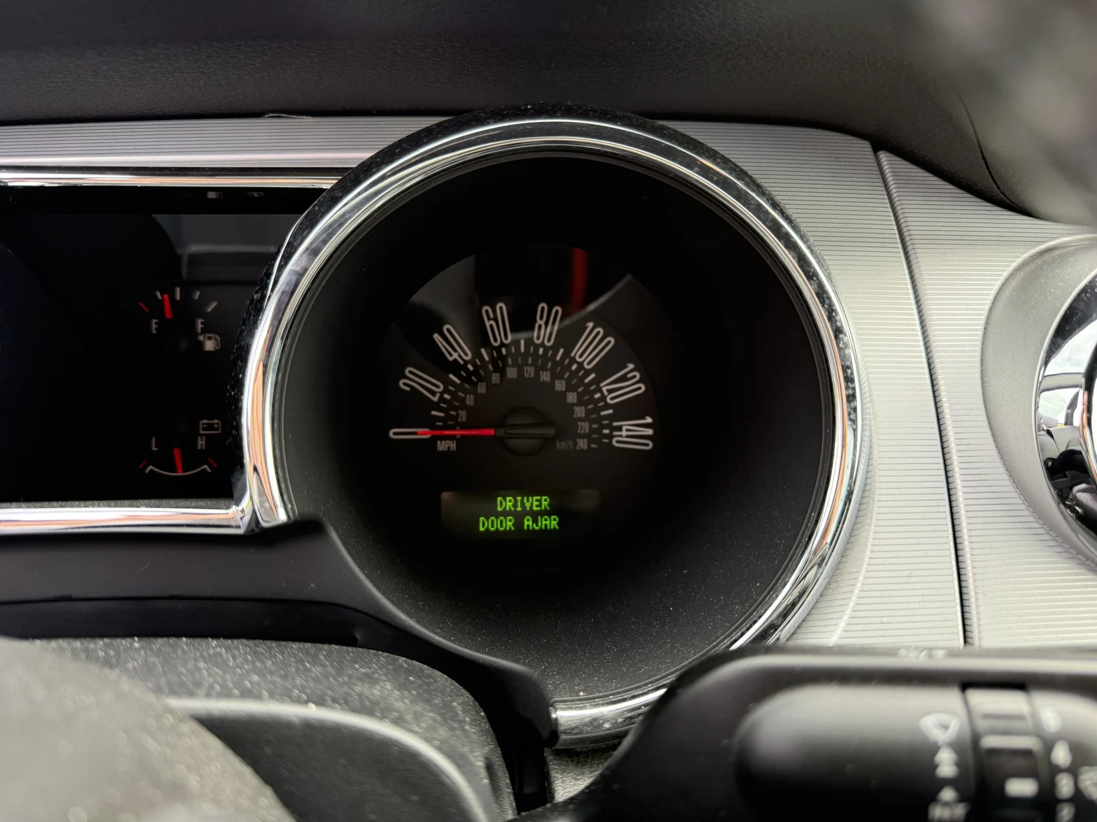 Innenraumfoto von 2006 Ford Mustang GT (16)