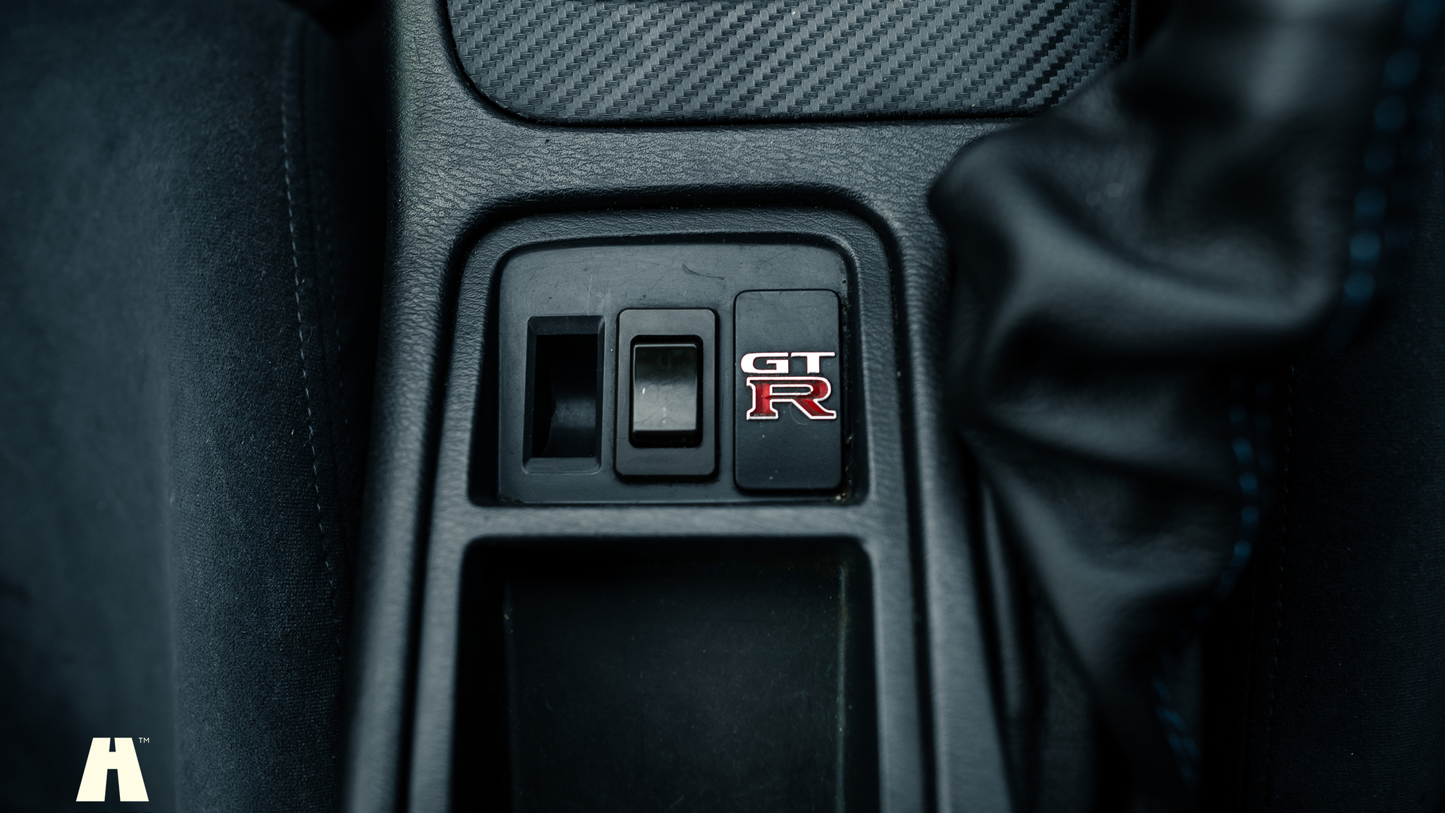 Interior image of 1996 Nissan Skyline R33 GT-R